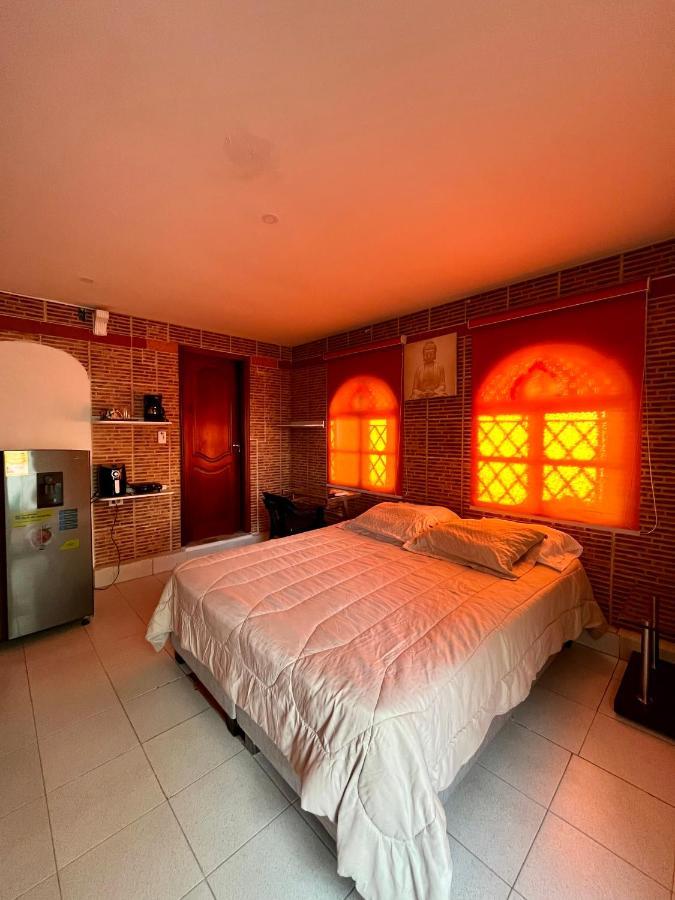 Habitacion Con Entrada Independiente Cerca Al Centro Historico Cartagena Bagian luar foto